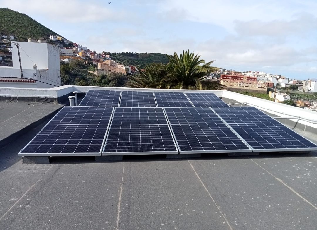 SR Instalación de placas fotovoltaicas en Las Palmas de Gran Canaria