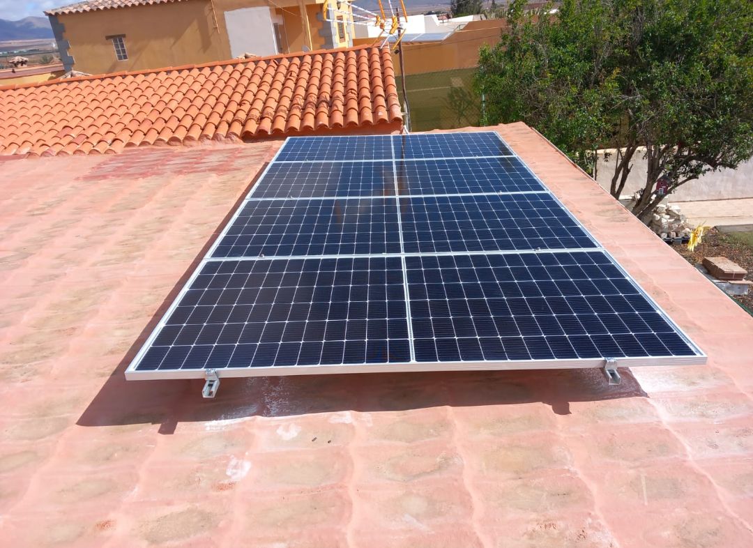 SR Instalación de placas fotovoltaicas en Antigua en Fuerteventura