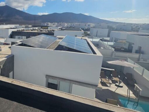 Proyecto de Ahorro Energético para Autoconsumo con punto de recarga para vehículo eléctrico e instalación de bomba de calor para climatización realizado en Yaiza, Lanzarote.