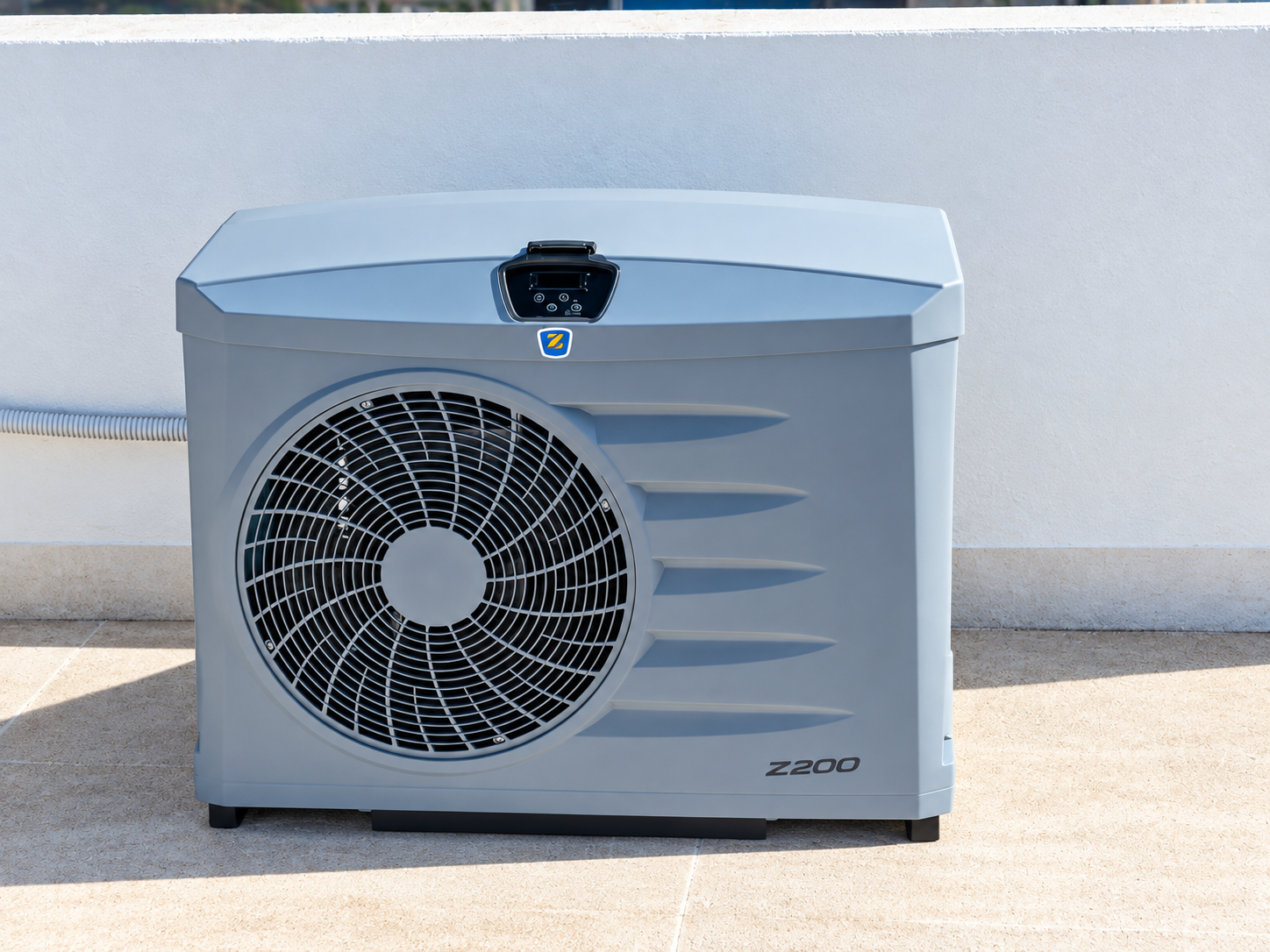 Bomba de calor Zodiac Z200 instalada para climatización de piscina